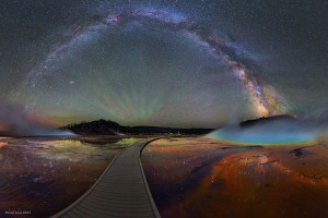 Read more about the article The Milky Way Over Yellowstone