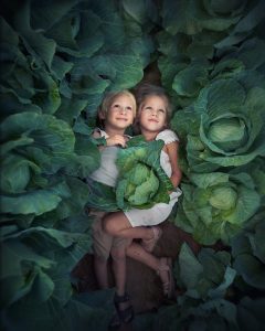 Dreamy Photos of Children Reveal the Overlooked Magic Hidden Within Every Day