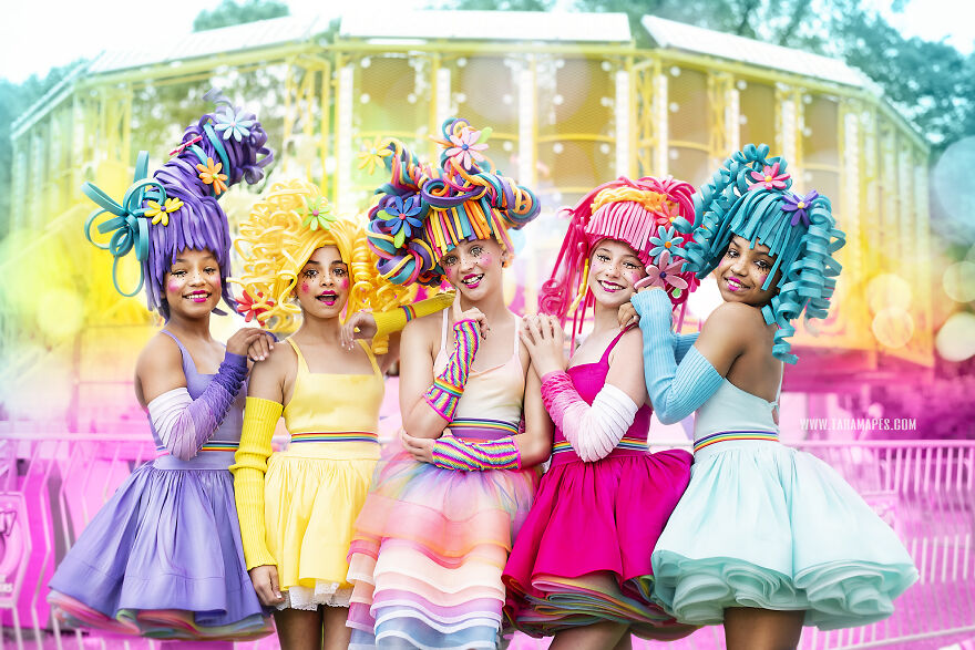 Read more about the article Colorful Carnival Photoshoot
